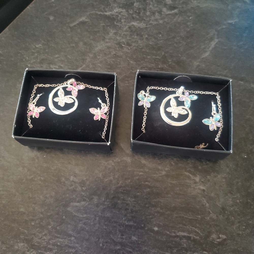 Avon Butterfly Jewelry Sets – 2 New in Box Necklace & Earrings Sets Pink & Blue